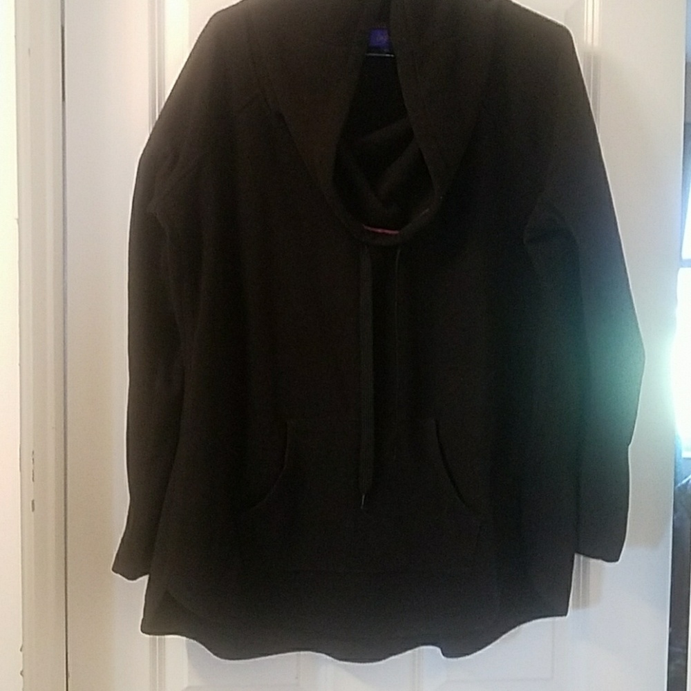 Black fleece cow neck sweatshirt XXL